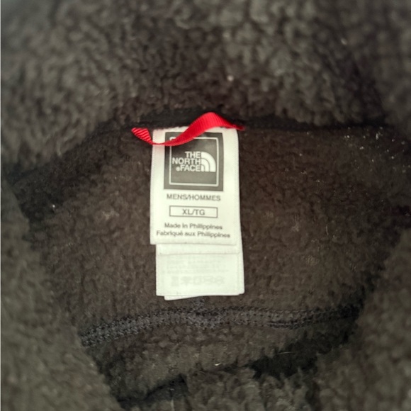 North Face Fleece Jacket - Picture 4 of 4
